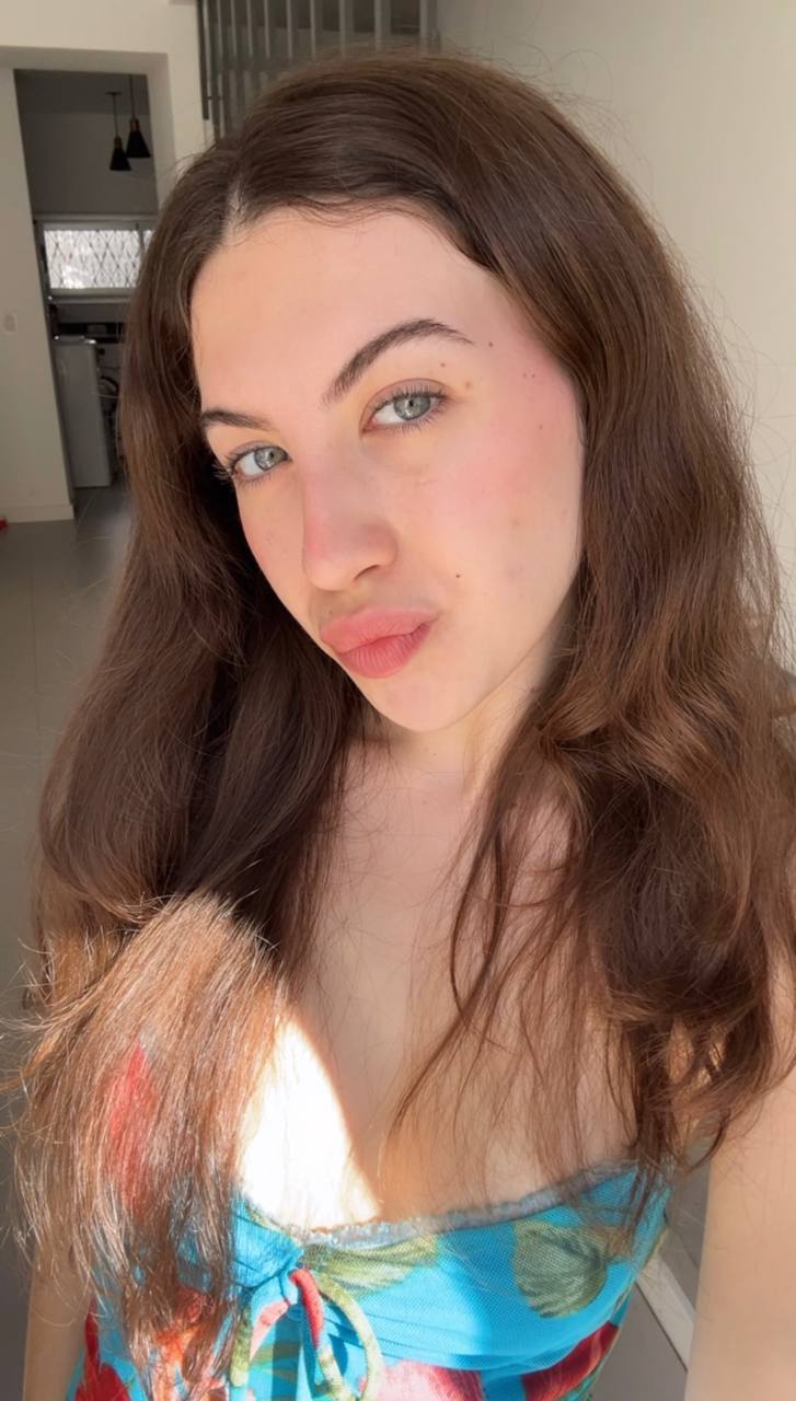 Nude girl Amber in Tiba