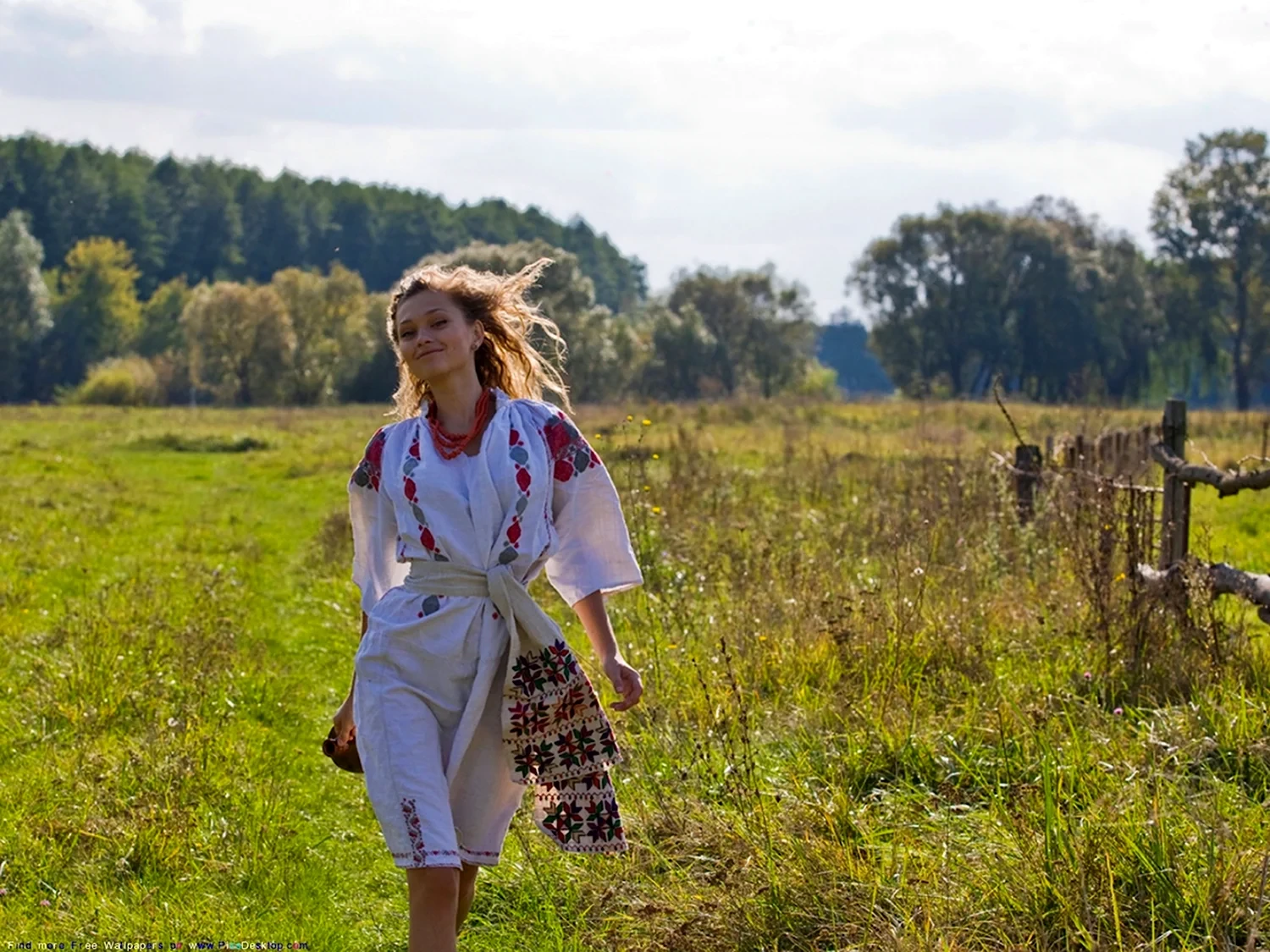 Slavic girls in Tiba