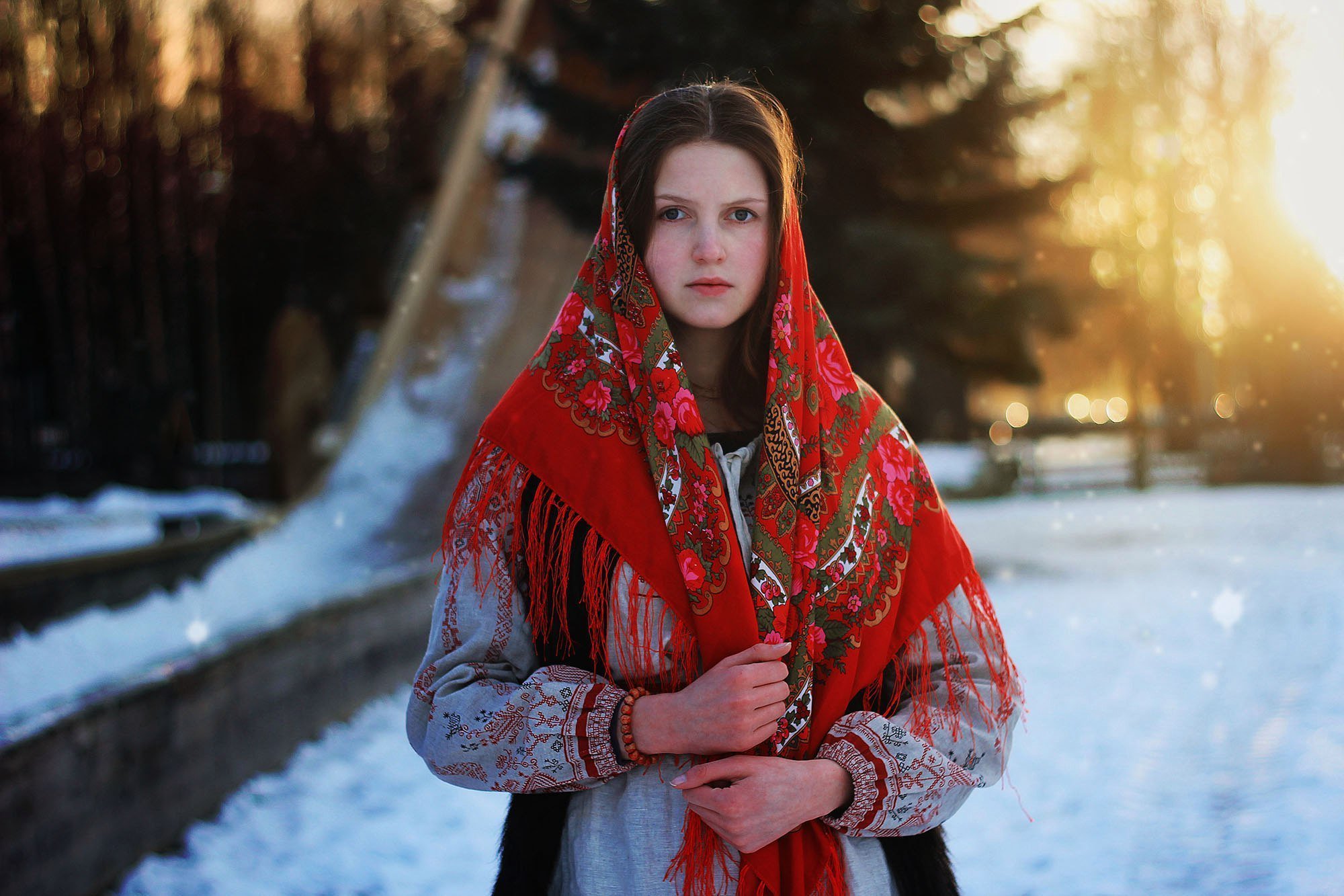 Girls in Slavic costumes in Tiba