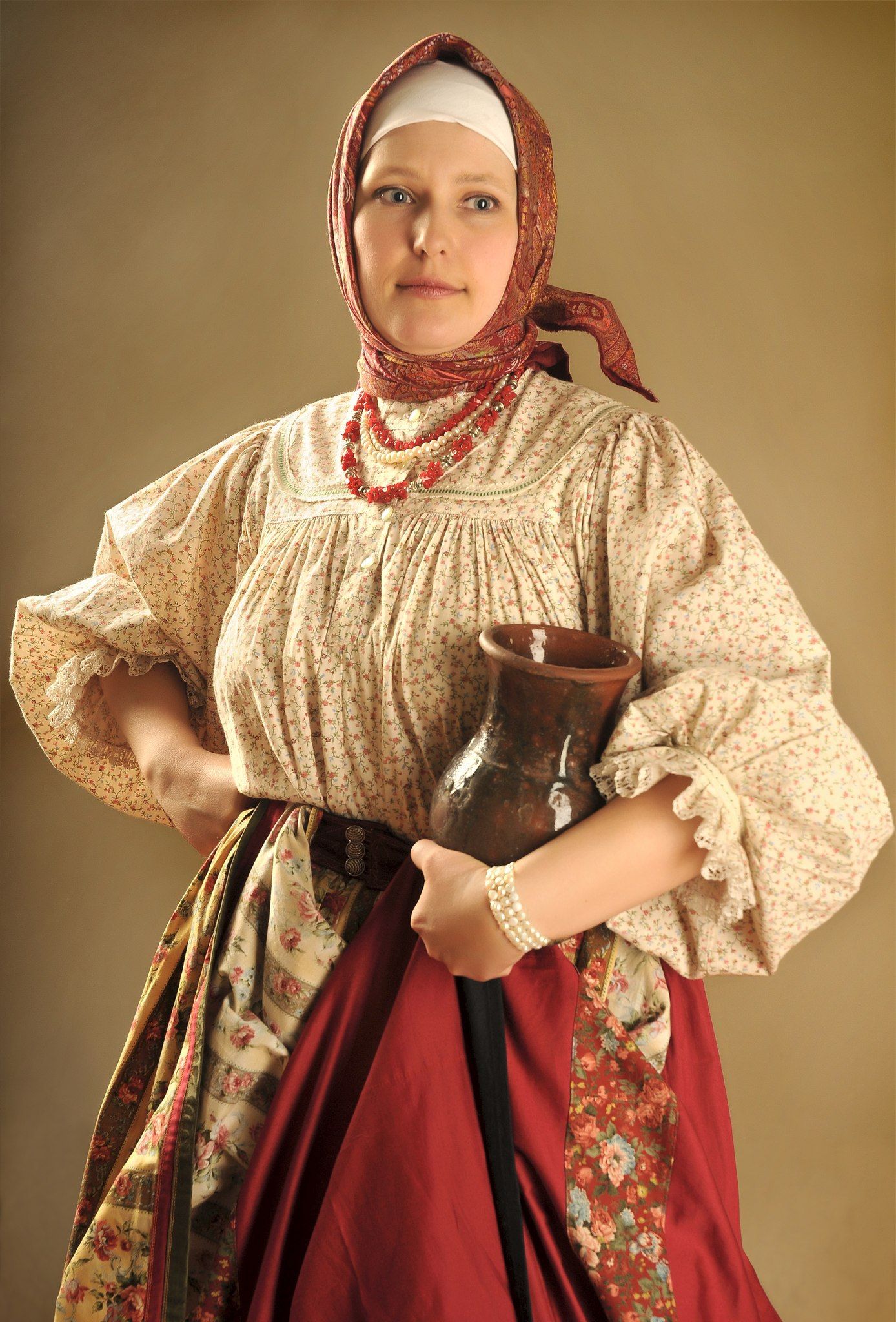 Girls in Slavic costumes in Tiba