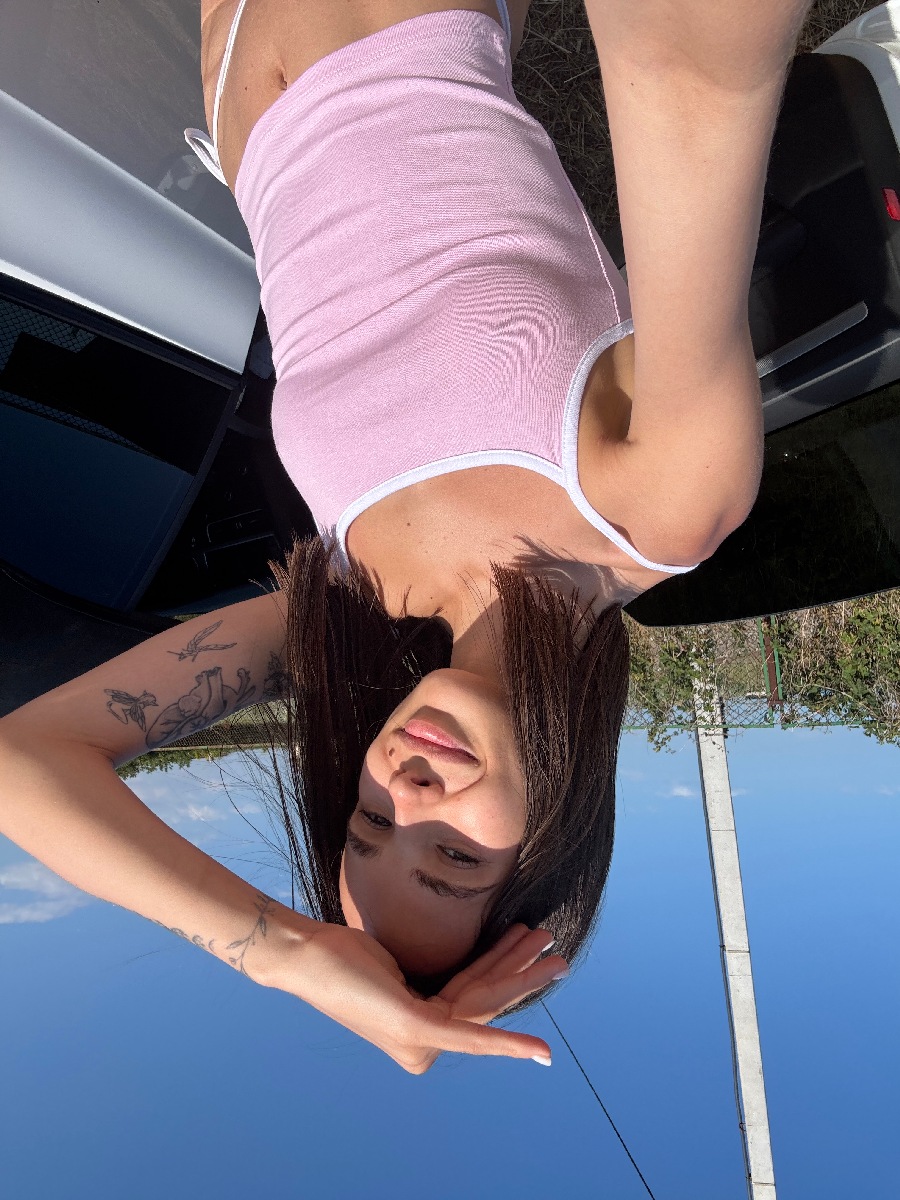 Sexy model Tina in Tiba